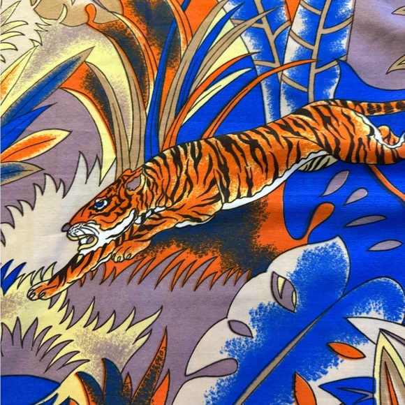 Vtg Jungle Tiger Leopard Oversized Scarf Wrap 68x43 Versace Style 90s Bright EUC - Picture 7 of 11